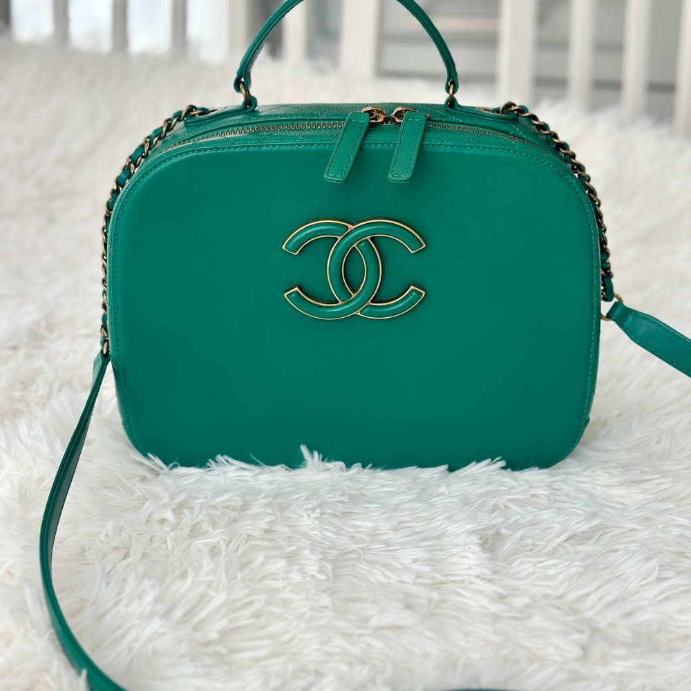 CHANEL Green Crossbody Bag